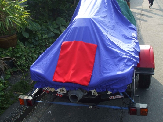 ขาย ผ้าคลุมเรือเจ๊ทสกี ราคา 1,300--1,500 บาท