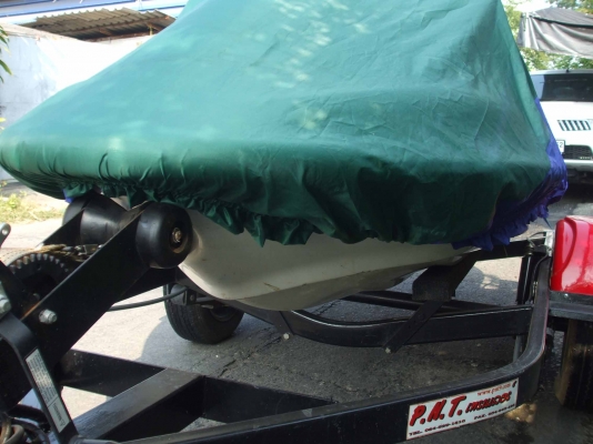 ขาย ผ้าคลุมเรือเจ๊ทสกี ราคา 1,300--1,500 บาท