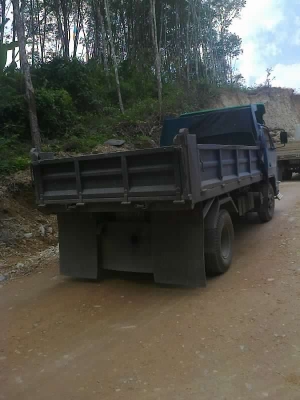 ISUZU NPR  ติดต่อปารวี  0839686255