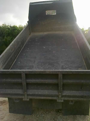 ISUZU NPR  ติดต่อปารวี  0839686255