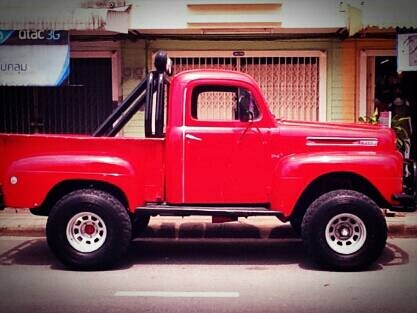Ford F1  สวย ลุย ดุ