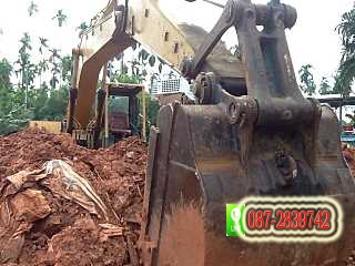 ขาย  รถแบคโฮ KOMATSU PC200-3 ไม่มีเอกสาร