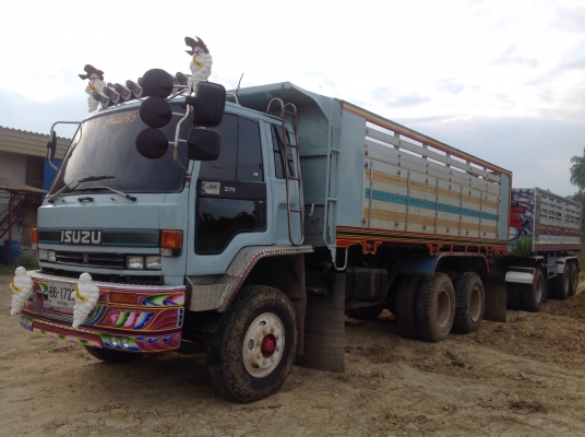 ขาย Isuzu Rocky 240 เทอร์โบ สภาพดี พร้อมใช้งาน รถวิ่งงานอยู่ เจ้าของขายเอง ราคาต่อรองได้
