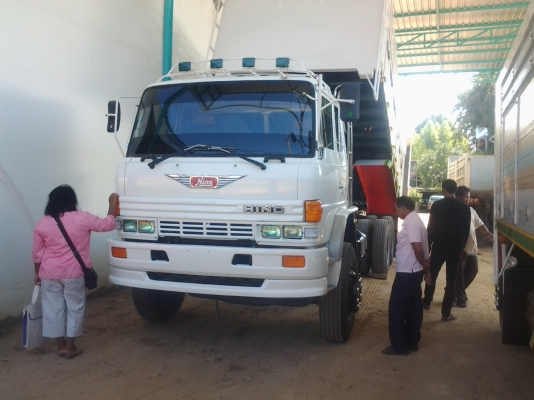 ขายรถสิบล้อฮีโน่ 226สภาพสวยพร้อมใช้