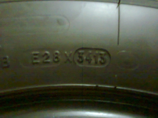 MICHELIN 215R14 ปี13 1ชุดสวยๆใช้ต่อยาวๆไม่ปะไม่บวมปี13ทุกเส้นชุดเดียวกัน