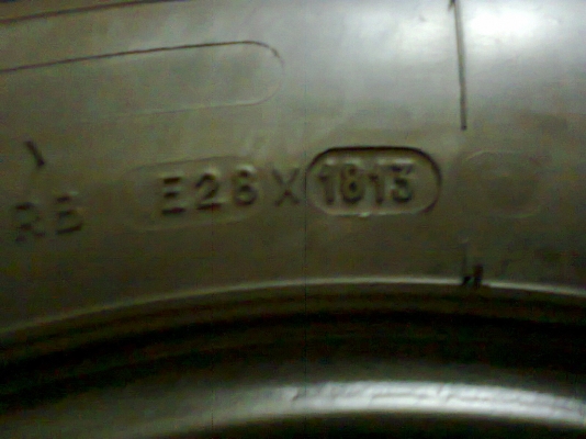 MICHELIN 215R14 ปี13 1ชุดสวยๆใช้ต่อยาวๆไม่ปะไม่บวมปี13ทุกเส้นชุดเดียวกัน