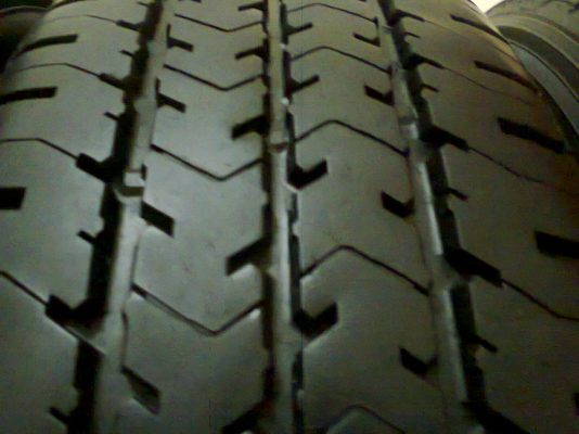 MICHELIN 215R14 ปี13 1ชุดสวยๆใช้ต่อยาวๆไม่ปะไม่บวมปี13ทุกเส้นชุดเดียวกัน