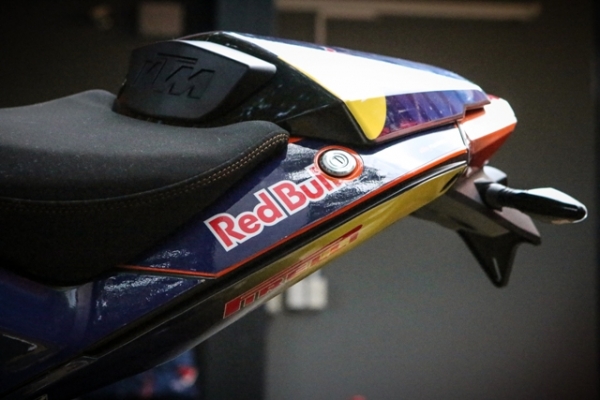 ขายKTM Duke200 รถศูนย์ ทะเบียนพร้อมโอน