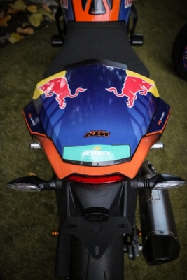 ขายKTM Duke200 รถศูนย์ ทะเบียนพร้อมโอน