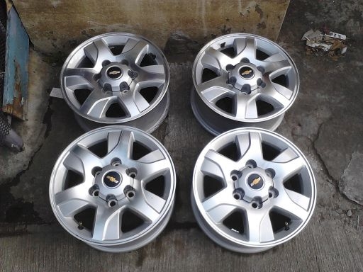 แม็ก Chevrolet ขอบ 16 สภาพถอดป้ายแดง 4วง 5,500 บาท (แม็กเปล่า)