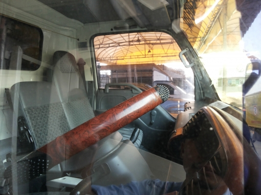 6 ล้อ ตู้ 3 บาน Izuzu NQR 175 แรงม้า 6 ล้อ ตู้ 3 บาน Izuzu NQR 175 แรงม้า