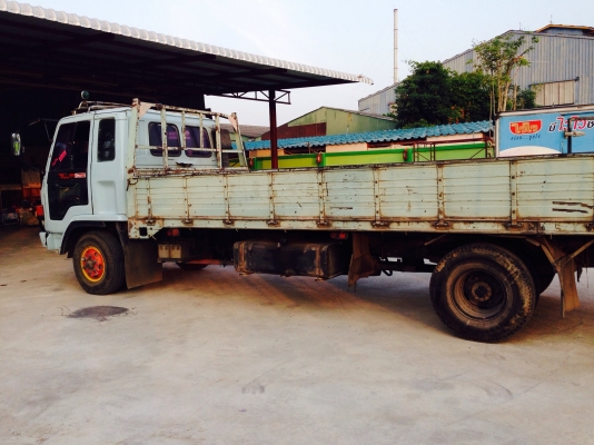 ขาย6ล้อ 175HPยาว6เมตรครับ