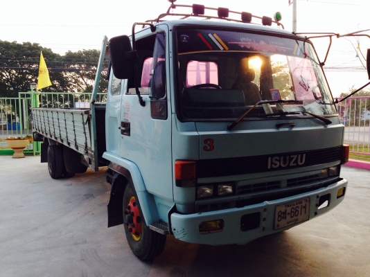 ขาย6ล้อ 175HPยาว6เมตรครับ