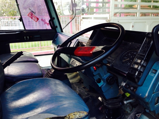 ขาย6ล้อ 175HPยาว6เมตรครับ