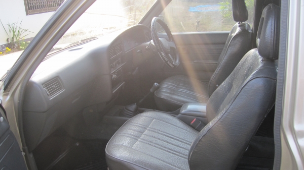 ขายรถกระบะโตโยต้าไมตี้เอ็กปี36/1993 พวงมาลัยพาเวอร์...เครื่องดีแน่นๆไม่ไอไม่จามสภาพพร้อมใช้งาน....เอกสารพร้อมโอน+ภาษีขาดมีนาคม57+สีบอร์นทองสวยๆไร้ตำหนิ+ยางดีทั้ง4เส้น+แอร์เย็น จัด+ชีดี+MP3+แบตเตอร์ี่รี่ใหม่+แม๊กไลเนอน์ใหม่+ล้อแม็ก รถสภาพพร้อมใช้งานครับ...