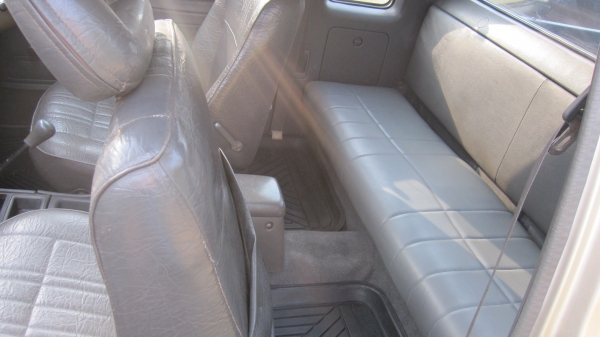 ขายรถกระบะโตโยต้าไมตี้เอ็กปี36/1993 พวงมาลัยพาเวอร์...เครื่องดีแน่นๆไม่ไอไม่จามสภาพพร้อมใช้งาน....เอกสารพร้อมโอน+ภาษีขาดมีนาคม57+สีบอร์นทองสวยๆไร้ตำหนิ+ยางดีทั้ง4เส้น+แอร์เย็น จัด+ชีดี+MP3+แบตเตอร์ี่รี่ใหม่+แม๊กไลเนอน์ใหม่+ล้อแม็ก รถสภาพพร้อมใช้งานครับ...