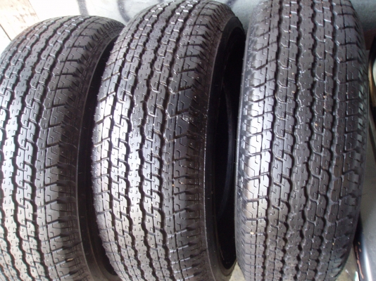 ขายยางถูกๆ265.70.16.มี2เส้นราคา3000บาท ขายยางถูกๆ265.70.16.มี2เส้นราคา3000บาท