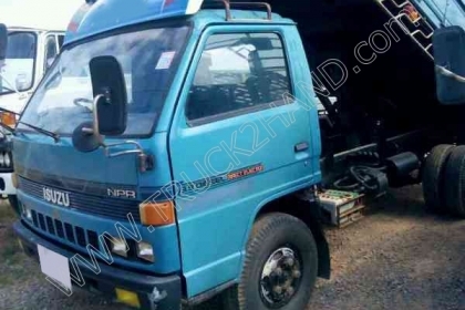 รถบรรทุก 6 ล้อดั๊มพ์ ยี่ห้อ ISUZU รุ่น NPR  115 แรงม้า