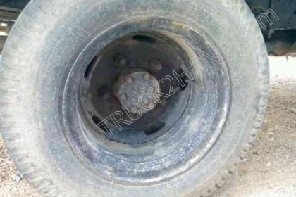 รถบรรทุก 6 ล้อ ยี่ห้อ ISUZU  100 แรงม้า