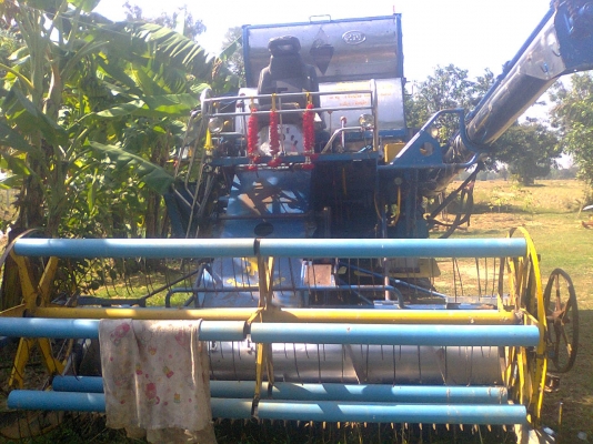 ขายรถเกี่ยวเกษตรช้างน้อยเจ้าพลังอุ้ม1.2ตัน