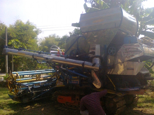 ขายรถเกี่ยวเกษตรช้างน้อยเจ้าพลังอุ้ม1.2ตัน