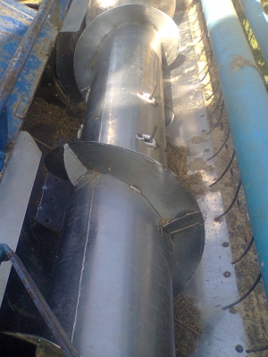 ขายรถเกี่ยวเกษตรช้างน้อยเจ้าพลังอุ้ม1.2ตัน