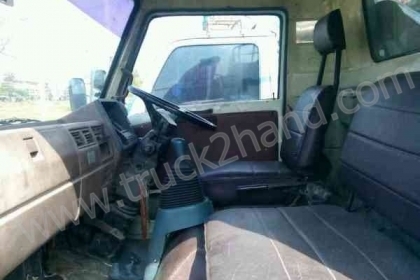 รถบรรทุก 6 ล้อ ยี่ห้อ HINO รุ่นKM779