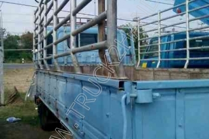 รถบรรทุก 6 ล้อ ยี่ห้อ ISUZU รุ่น NPR 120 แรงม้า