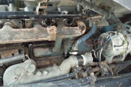 รถบรรทุก 10 ล้อดั๊มพ์ท้องเรือ ยี่ห้อ NISSAN ลงหัว HINO 2 เพลา 225 แรงม้า