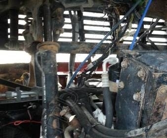 รถบรรทุก 10 ล้อดั๊มพ์ท้องเรือ ยี่ห้อ NISSAN ลงหัว HINO 2 เพลา 225 แรงม้า