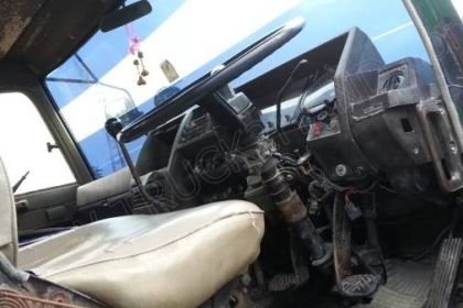 รถบรรทุก 10 ล้อดั๊มพ์ท้องเรือ ยี่ห้อ NISSAN ลงหัว HINO 2 เพลา 225 แรงม้า