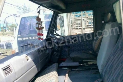 รถบรรทุก 6 ล้อ ยี่ห้อ HINO รุ่น FB 120 เเรงม้า