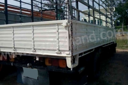 รถบรรทุก 6 ล้อ ยี่ห้อ HINO รุ่น FB 120 เเรงม้า