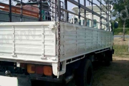 รถบรรทุก 6 ล้อ ยี่ห้อ HINO รุ่น FB 120 เเรงม้า