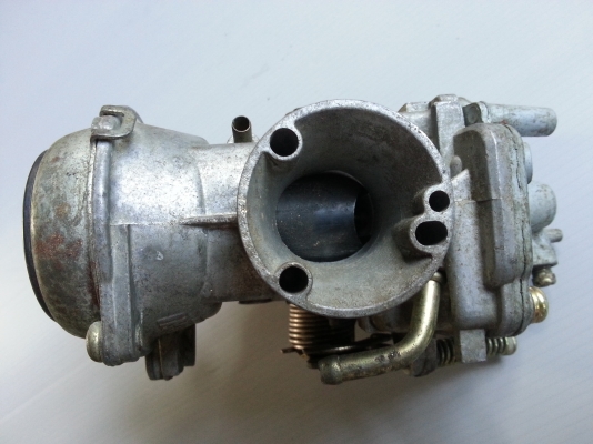 ขายคาร์บูเก่าหลายรายการ(เหลืออีก3ตัว) ขายคาร์บูเก่าหลายรายการ(เหลืออีก3ตัว)