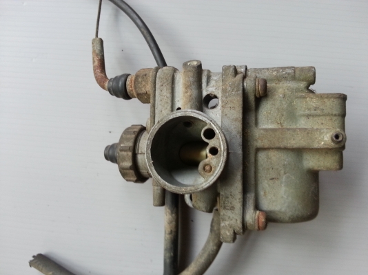 ขายคาร์บูเก่าหลายรายการ(เหลืออีก3ตัว) ขายคาร์บูเก่าหลายรายการ(เหลืออีก3ตัว)