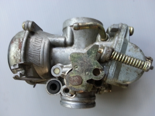 ขายคาร์บูเก่าหลายรายการ(เหลืออีก3ตัว) ขายคาร์บูเก่าหลายรายการ(เหลืออีก3ตัว)