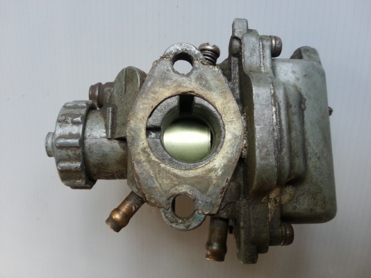 ขายคาร์บูเก่าหลายรายการ(เหลืออีก3ตัว) ขายคาร์บูเก่าหลายรายการ(เหลืออีก3ตัว)