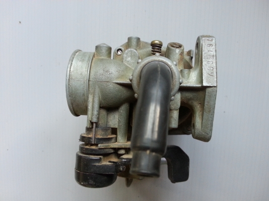 ขายคาร์บูเก่าหลายรายการ(เหลืออีก3ตัว) ขายคาร์บูเก่าหลายรายการ(เหลืออีก3ตัว)