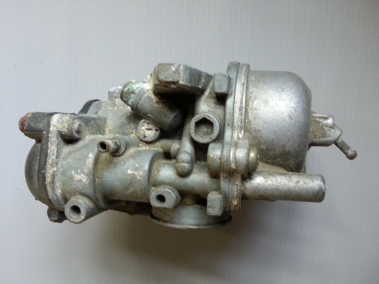 ขายคาร์บูเก่าหลายรายการ(เหลืออีก3ตัว) ขายคาร์บูเก่าหลายรายการ(เหลืออีก3ตัว)