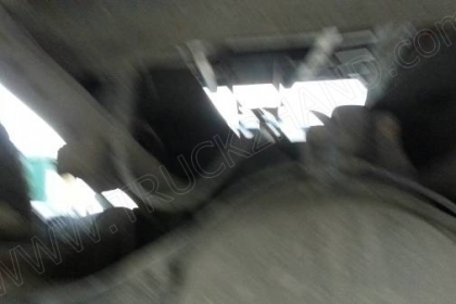 รถบรรทุก 10 ล้อดั๊มพ์ท้องเรือ ยี่ห้อ NISSAN ลงหัว HINO 2 เพลา 225 แรงม้า