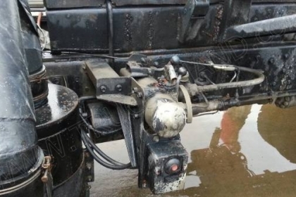 รถบรรทุก 10 ล้อดั๊มพ์ท้องเรือ ยี่ห้อ NISSAN ลงหัว HINO 2 เพลา 225 แรงม้า