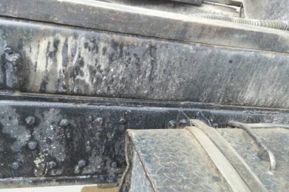 รถบรรทุก 10 ล้อดั๊มพ์ท้องเรือ ยี่ห้อ NISSAN ลงหัว HINO 2 เพลา 225 แรงม้า