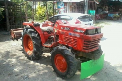 รถไถ ยี่ห้อ KUBOTA 25.5 แรง