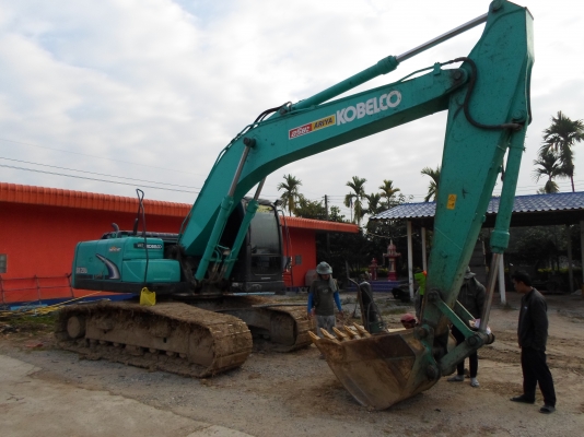 ขายดาวน์แบคโฮ 200 mark 8 tel 081-8857576