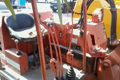 รถแบคโฮ ยี่ห้อ IHI