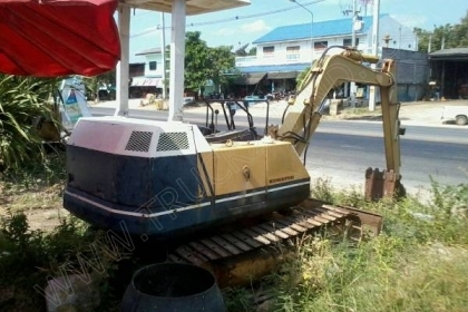 รถแบคโฮ ยี่ห้อ KOMATSU PC20-5