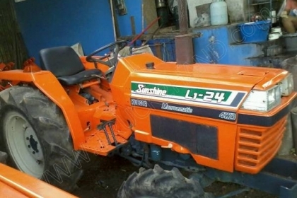 รถไถ ยี่ห้อ KUBOTA  L1-24