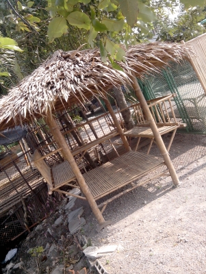 กระต๊อบนั่งเล่น ชิวๆ หลังใหญ่แข็งแรง