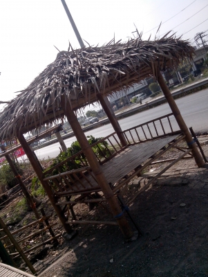 กระต๊อบนั่งเล่น ชิวๆ หลังใหญ่แข็งแรง